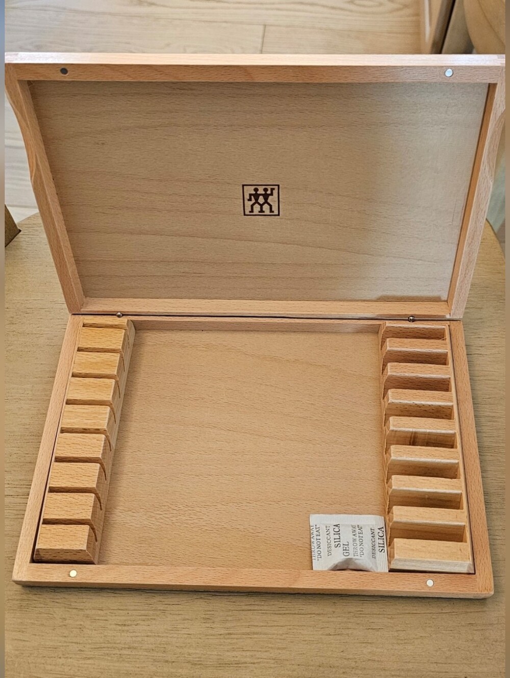 ZWILLING Wood Steak Knife Storage Case in Natural Wood